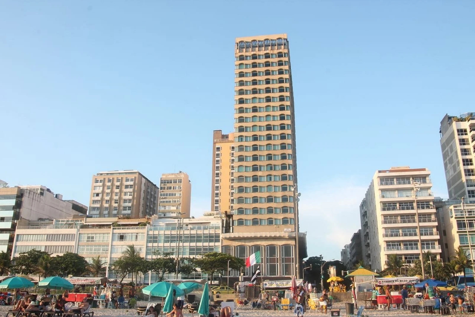 Rendez-Vous on the 23rd Floor - Mixology & Ipanema View - Image